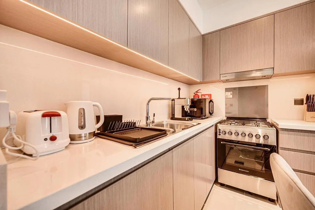 Bright New Apartment Near Burj Khalifa Dubai